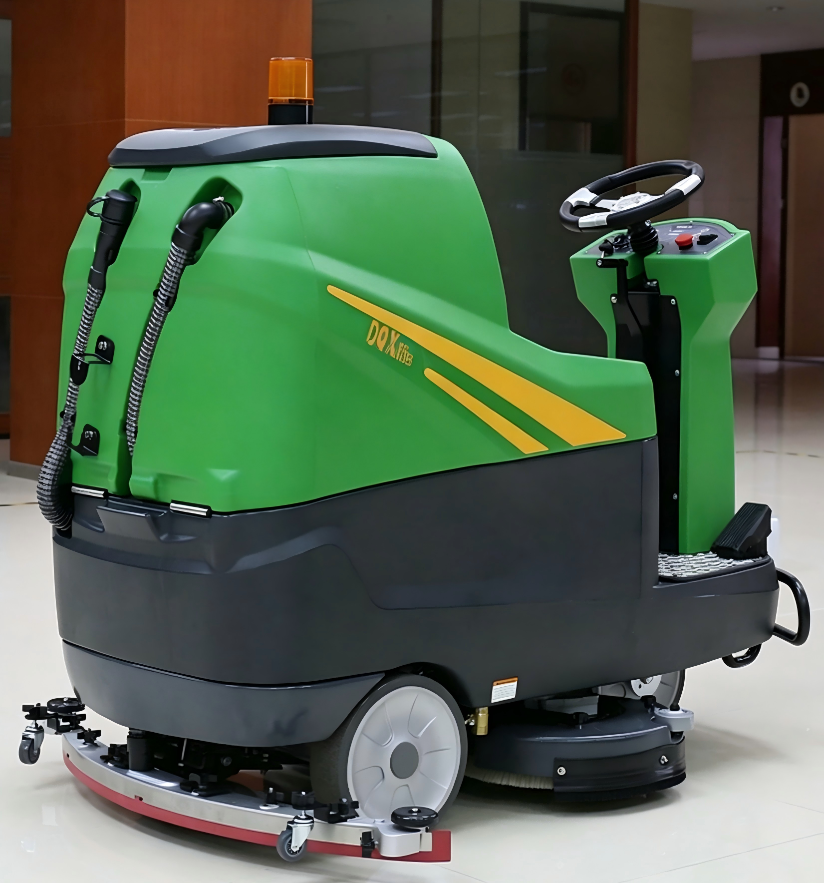 Fregadora de conductor sentado DQX86B